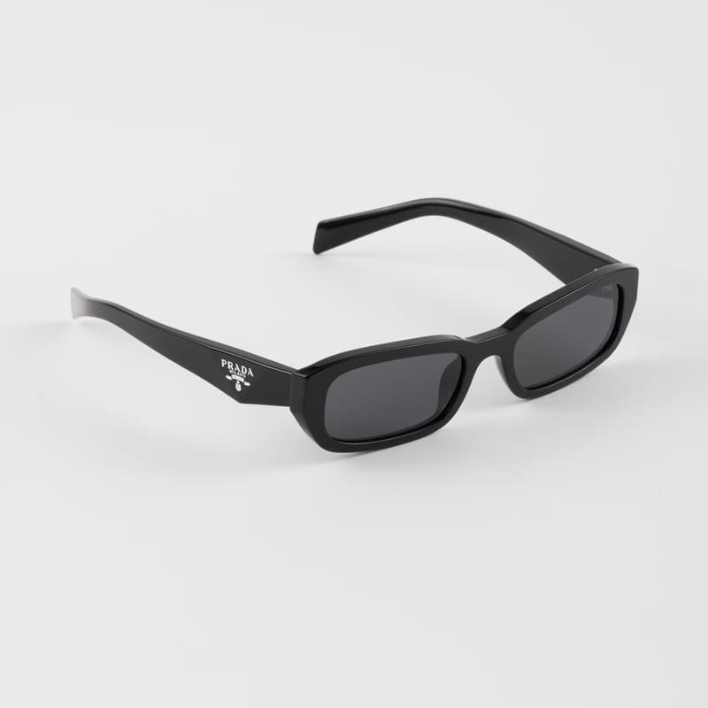 LuxeFinder — Prada Symbole lunettes rectangulaires noires | photo luxefinder.app